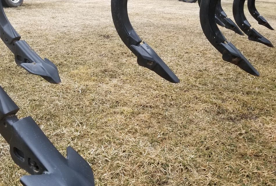 John Deere 2700,  7 shanks