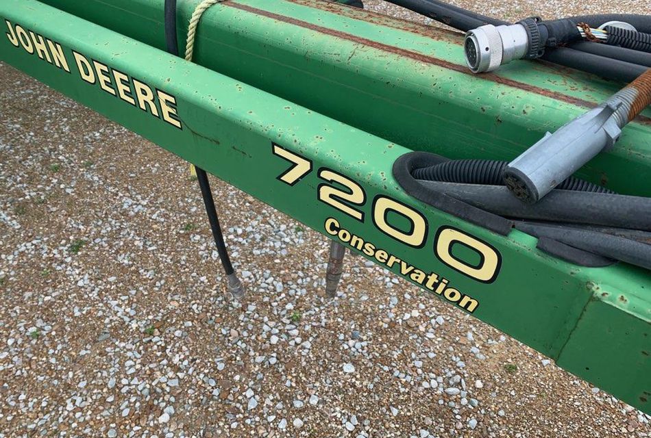 John Deere 7200